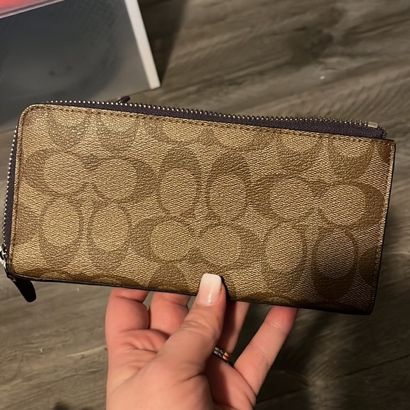 Coach wallet - Picture 5 of 13